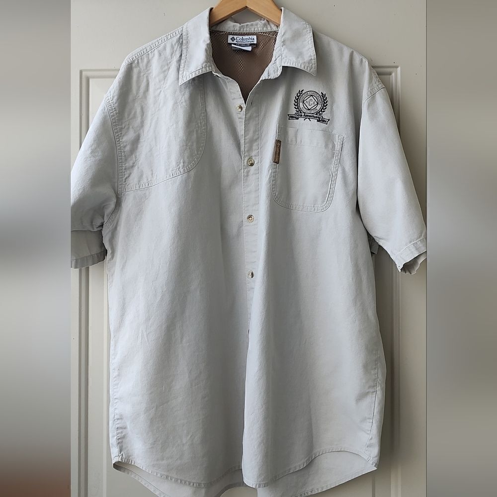 Columbia Men's short sleeve shirt size L